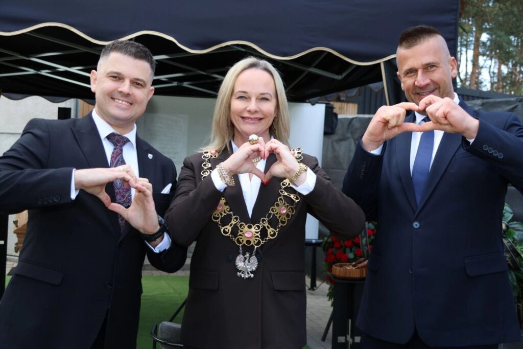Współpraca z Wieczny spokój